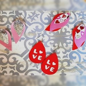 🛍️$29,4.99**🛍️ 3 Pairs 🌸 LOVE Earrings Sparkling Fun Soft Lightweight